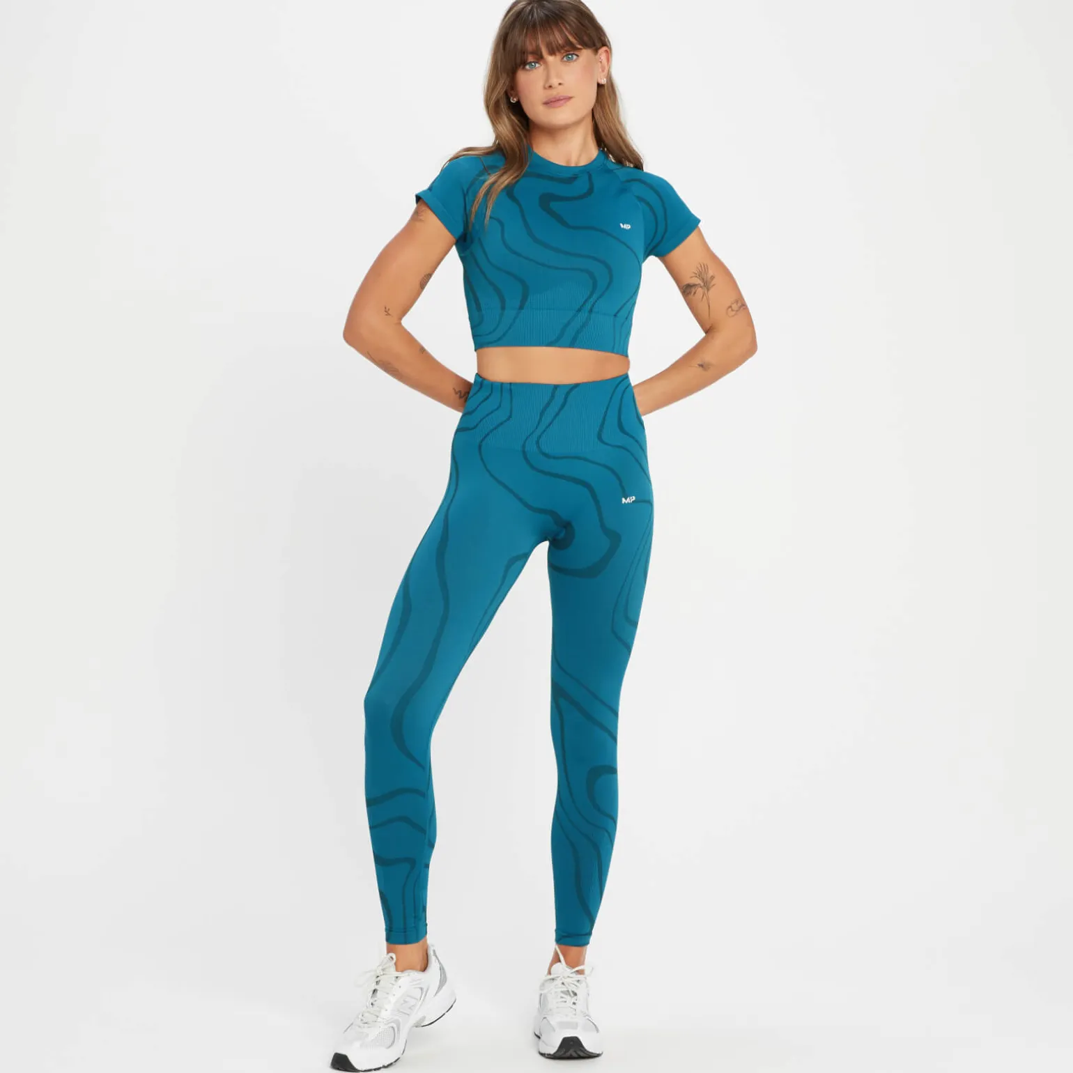 Femme MYPROTEIN Crop top sans coutures MP Tempo Wave pour femmes – Bleu sarcelle