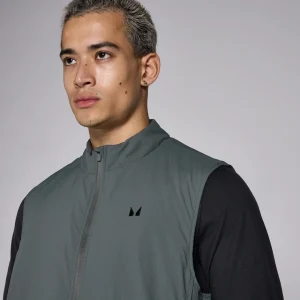 Homme MYPROTEIN Doudoune sans manches MP Lifestyle pour homme – Gris mousse
