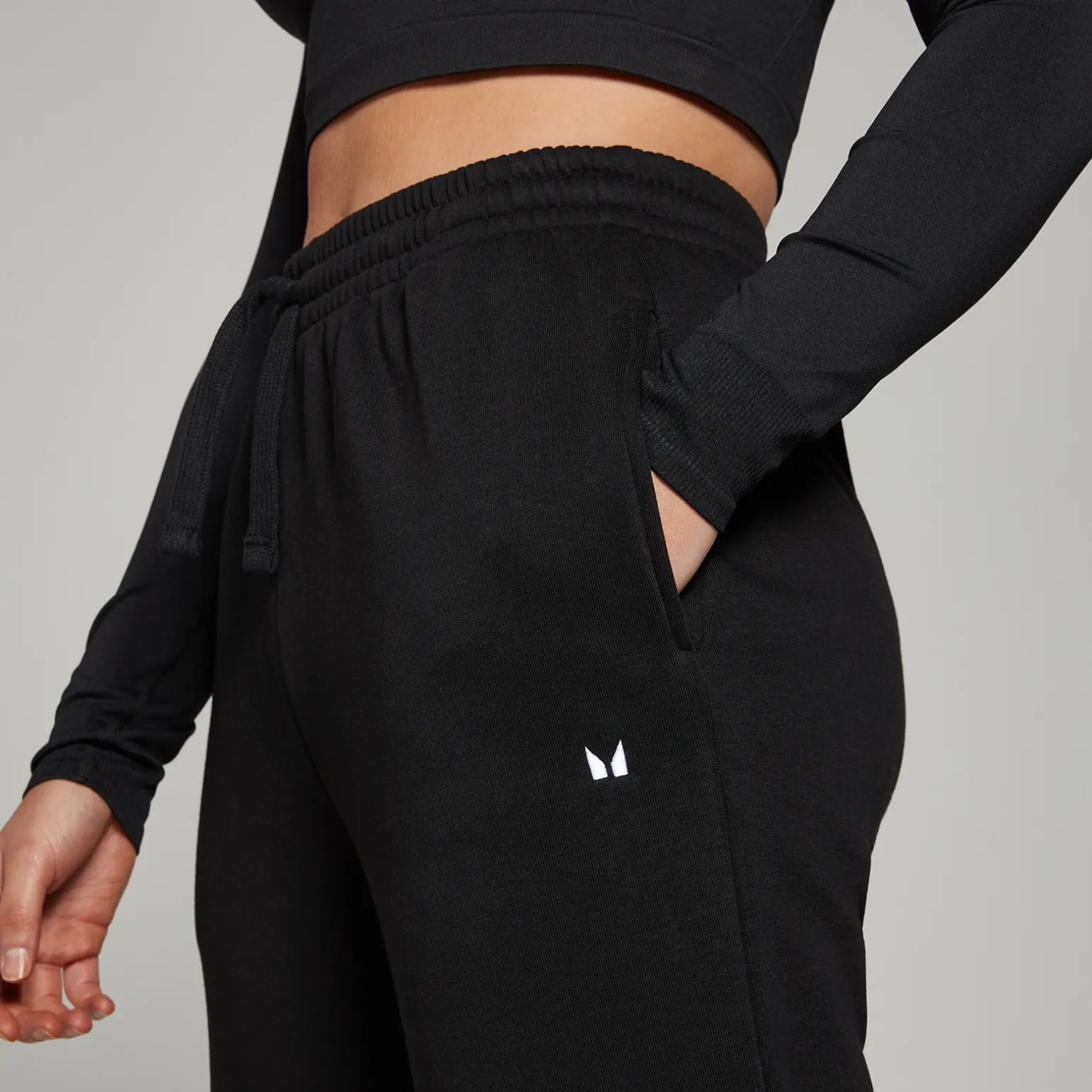 Femme MYPROTEIN Jogging coupe droite MP Basics pour femmes –