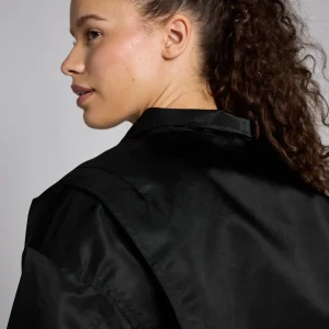 Femme MYPROTEIN Veste bombardier en nylon MP Lifestyle pour femmes – Noir
